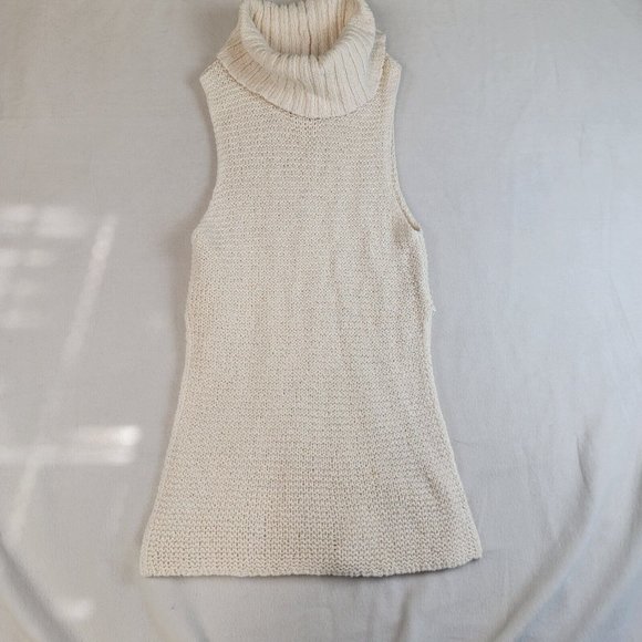 Free People Tops - Free People Sweater Women size X-Small Sleeveless Chunky Knit